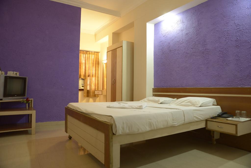 Hotel Sri Sai Krupa Hyderabad Habitación foto