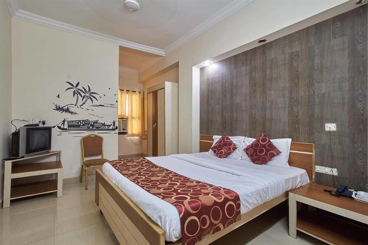 Hotel Sri Sai Krupa Hyderabad Exterior foto